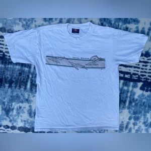 ✈️ Nassau Bahamas dolphin 🐬 souvenir white shirt. Vintage 90s Men’s Large